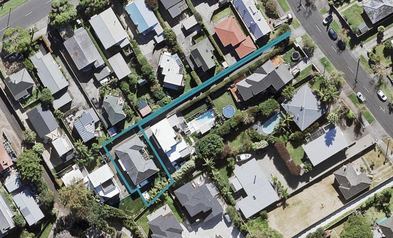 112A Moa Road, Point Chevalier, Auckland - Carousel 1