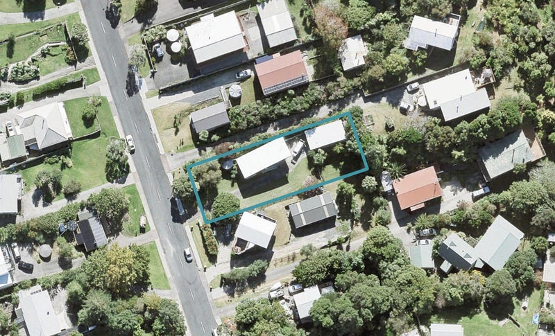 20 Everard Avenue, Army Bay, Whangaparaoa - Carousel 1