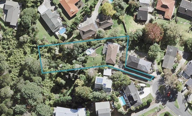 25 Robin Lane, Browns Bay, Auckland - Carousel 1