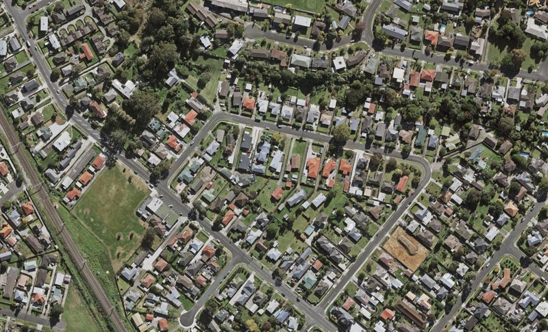 5/11 McLean Avenue, Papatoetoe, Auckland - Carousel 1