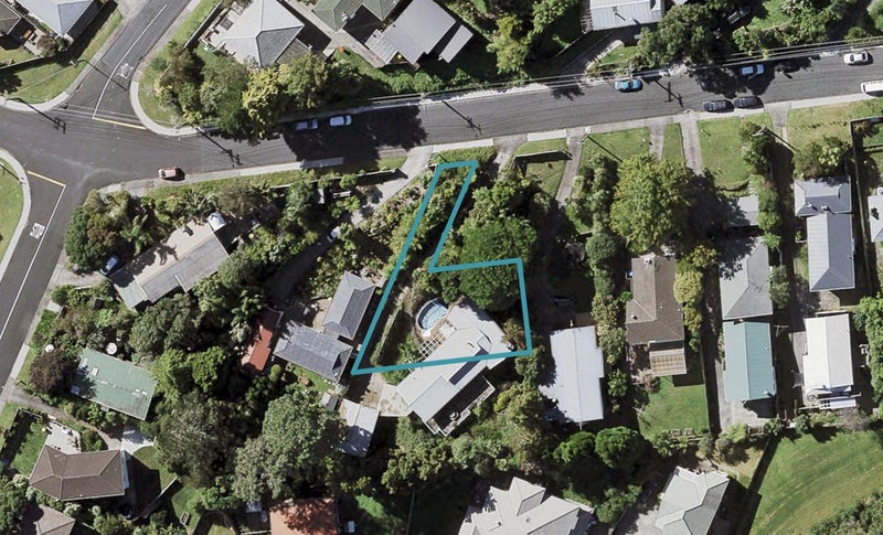 13B Morton Avenue, Forrest Hill, Auckland - Carousel 1