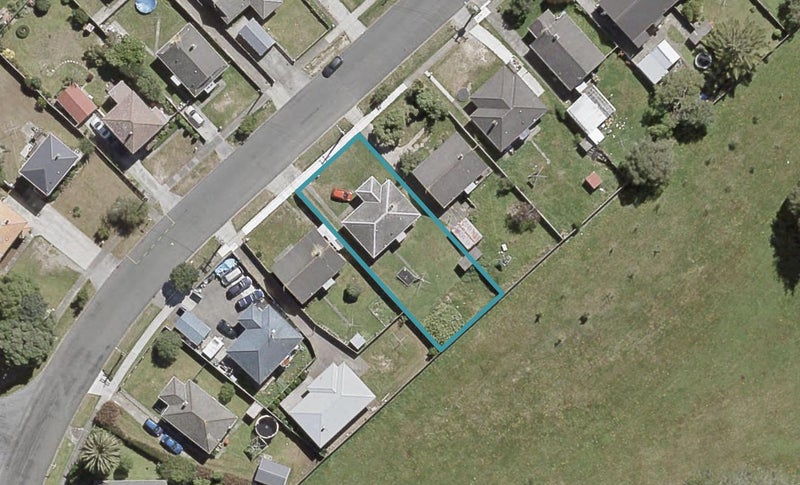 124 Reynolds Street, Taita, Lower Hutt - Carousel 1