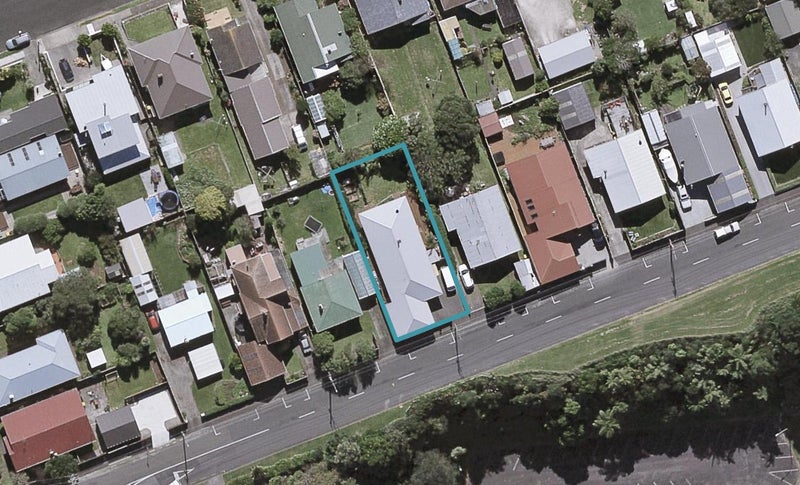 49 Clemow Road, Fitzroy, New Plymouth - Carousel 1