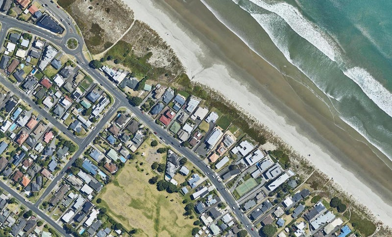 15A Oceanbeach Road, Mount Maunganui - Carousel 1
