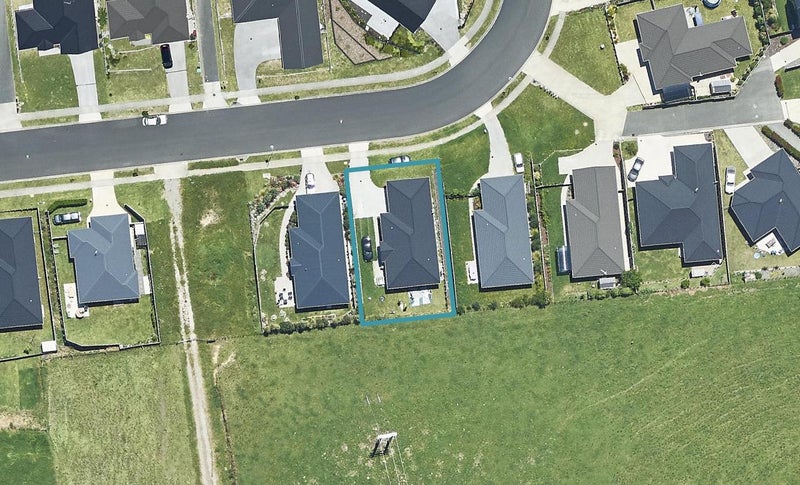 256 Ballintoy Park Drive, Welcome Bay, Tauranga - Carousel 1