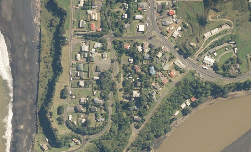 39 Tainui Street, Mōkau - Carousel 1