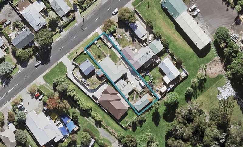 60 Lincoln Park Avenue, Massey, Auckland - Carousel 1