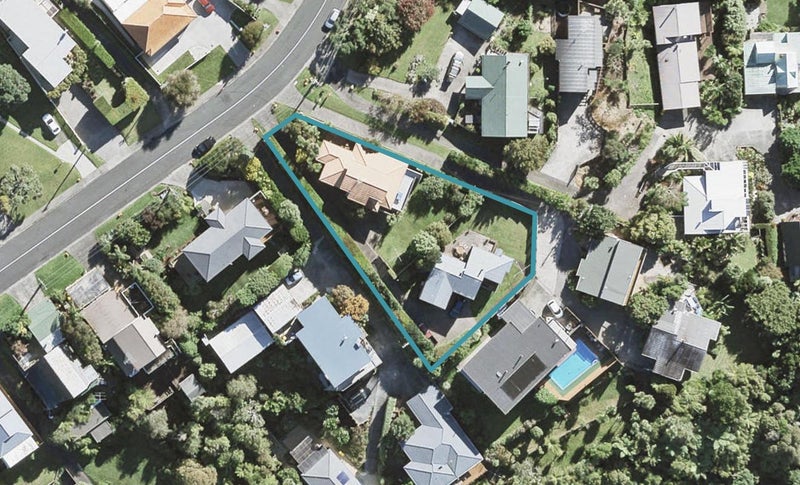 2/53 Woodlands Crescent, Browns Bay, Auckland - Carousel 1