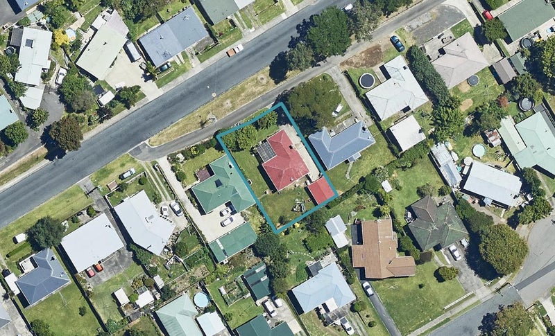 17 Kingswood Road, Brookfield, Tauranga - Carousel 1