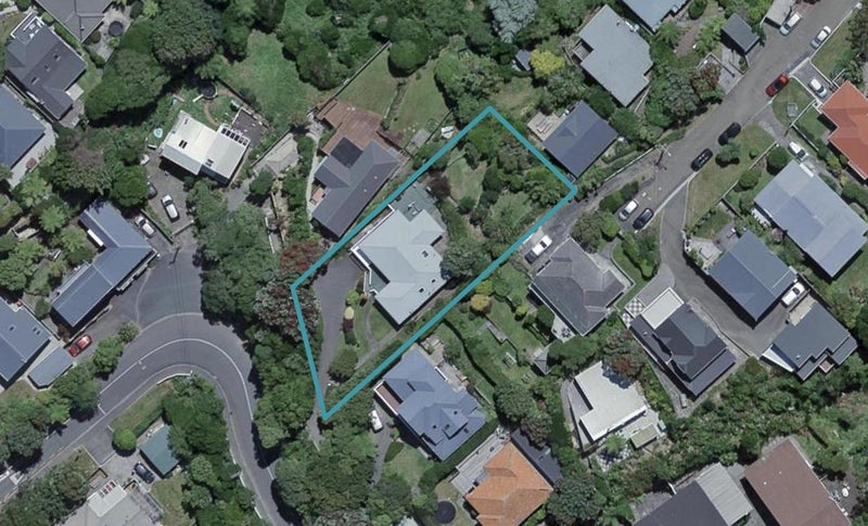 15 Madras Street, Khandallah, Wellington - Carousel 1