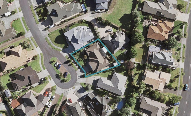40 Lothian Brae, Wattle Downs, Auckland - Carousel 1