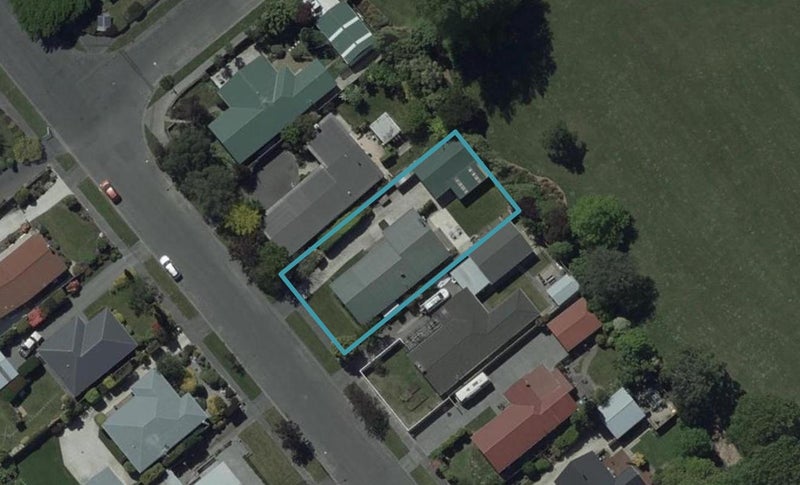 127 Warren Crescent, Hillmorton, Christchurch - Carousel 1