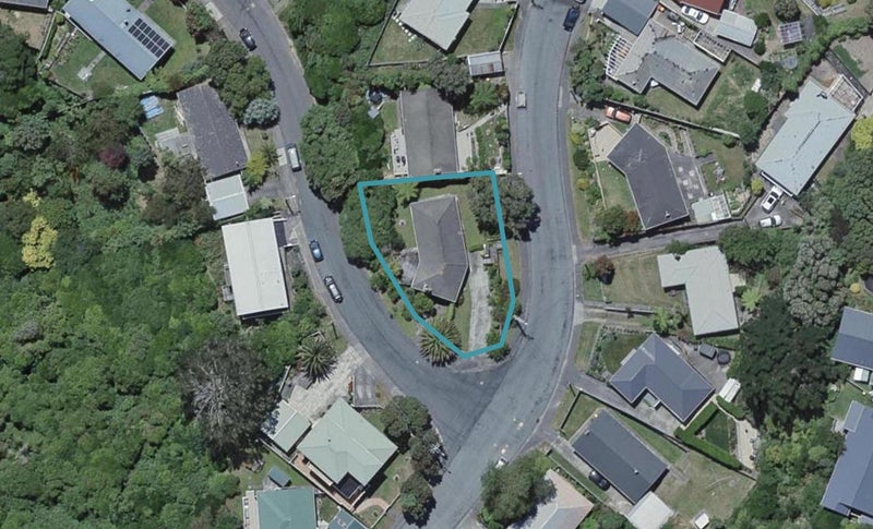 20 Montreal Grove, Kingston, Wellington - Carousel 1