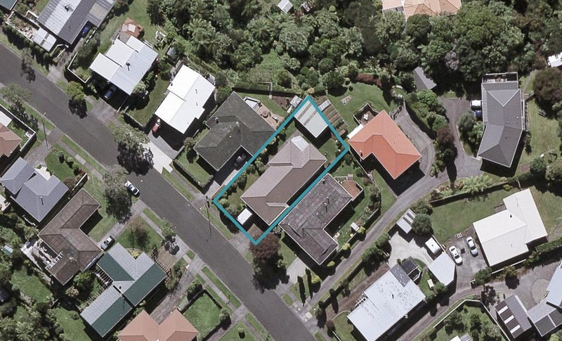 37 Nevada Drive, Merrilands, New Plymouth - Carousel 1