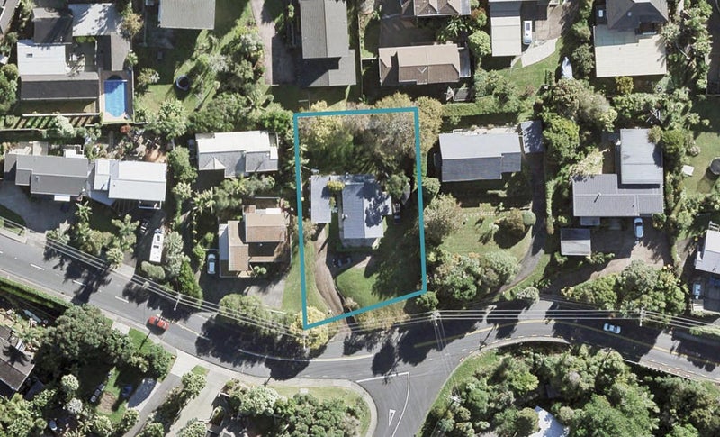 17 Carlisle Road, Torbay, Auckland - Carousel 1