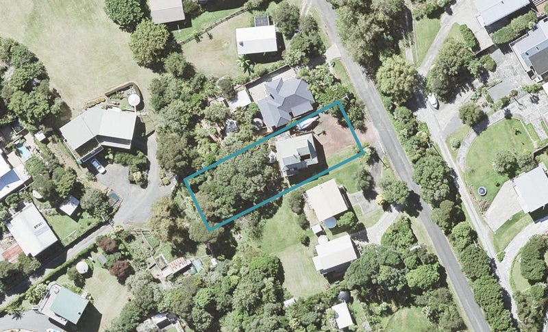 14 Kendale Drive, Leigh, Leigh - Carousel 1