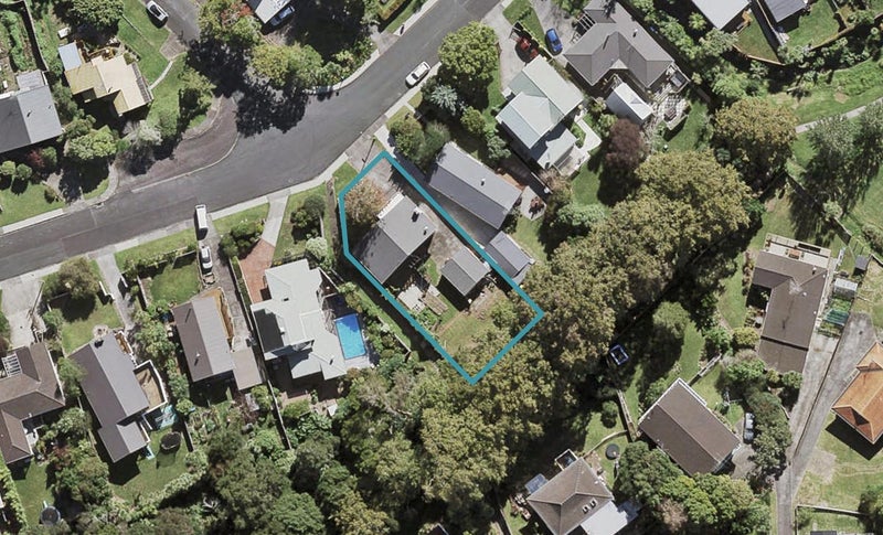 24 Mountbatten Avenue, Hillcrest, Auckland - Carousel 1