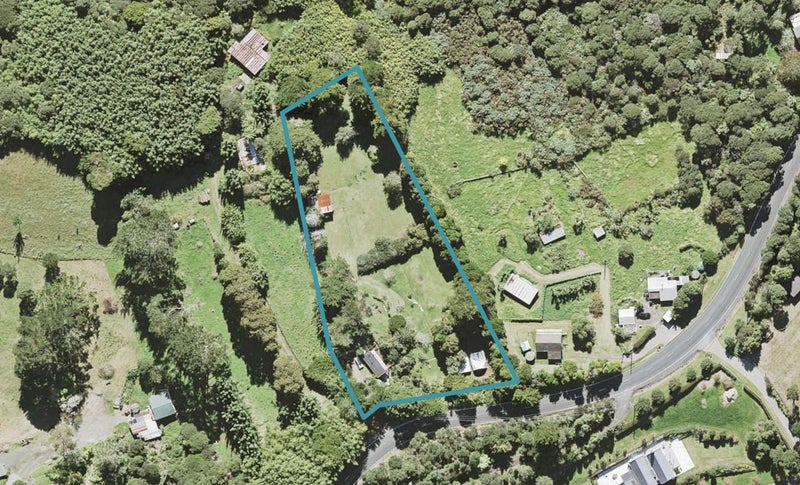 59 Bethells Road, Waitākere, Auckland - Carousel 1