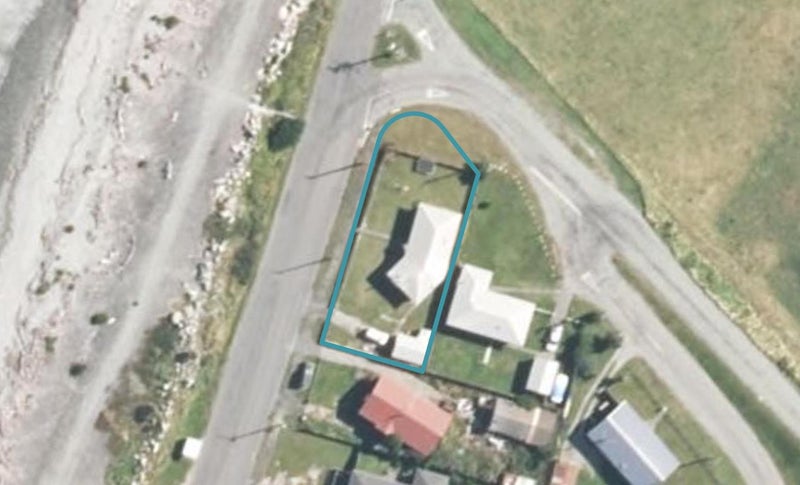 102 Domett Esplanade, Cobden, Greymouth - Carousel 1