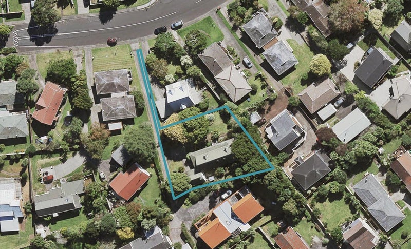 89A Moore Street, Hillcrest, Auckland - Carousel 1
