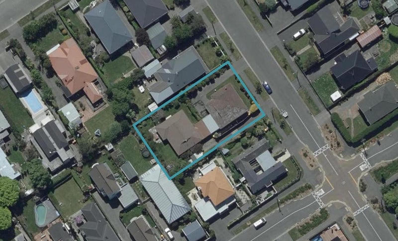 2//27 BRETTS ROAD, St Albans, Christchurch - Carousel 1