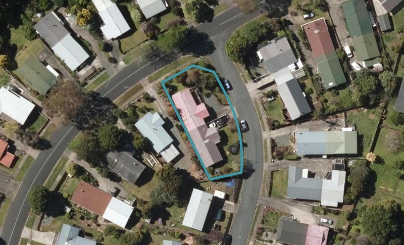 2A Robin Hood Place, Onerahi, Whangarei - Carousel 1