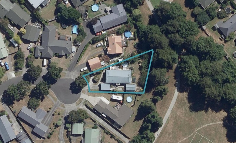 25 Meridian Place, Flagstaff, Hamilton - Carousel 1