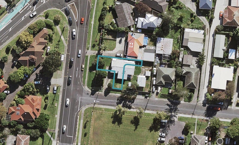 235 Lake Road, Northcote, Auckland - Carousel 1