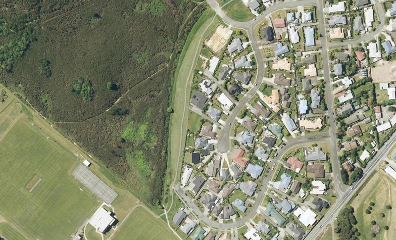 23 Glentui Place, Waikawa, Picton - Carousel 1
