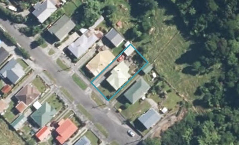 19 Ashmore Avenue, Cobden, Greymouth - Carousel 1
