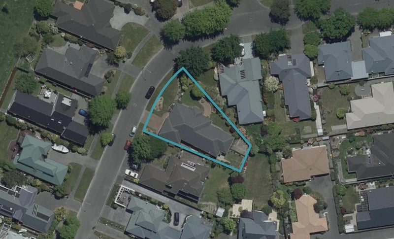 11 Hatfield Place, Avonhead, Christchurch - Carousel 1
