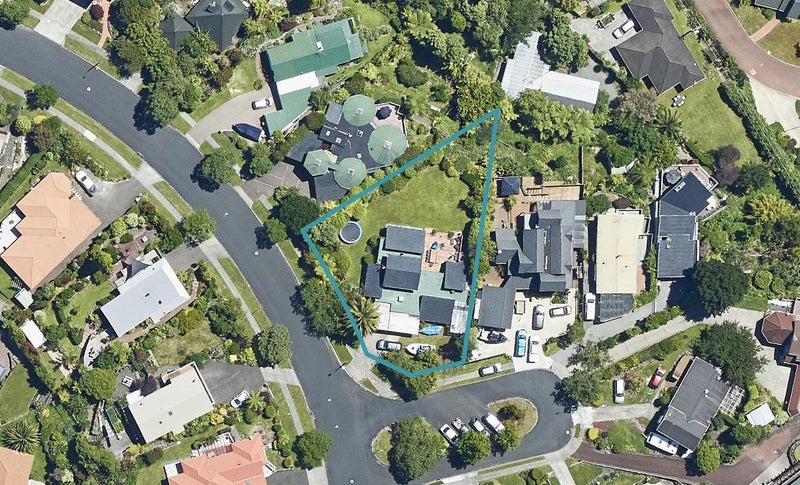 9 Aquarius Drive, Kawaha Point, Rotorua - Carousel 1