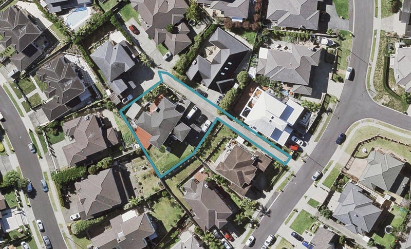 10 Kilkelly Avenue, Pinehill, Auckland - Carousel 1
