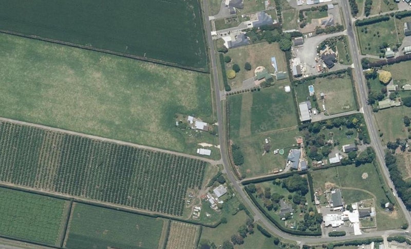 49 The Loop, Meeanee, Napier - Carousel 1