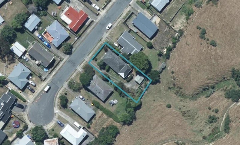 23 Marne Grove, Waitangirua, Porirua - Carousel 1