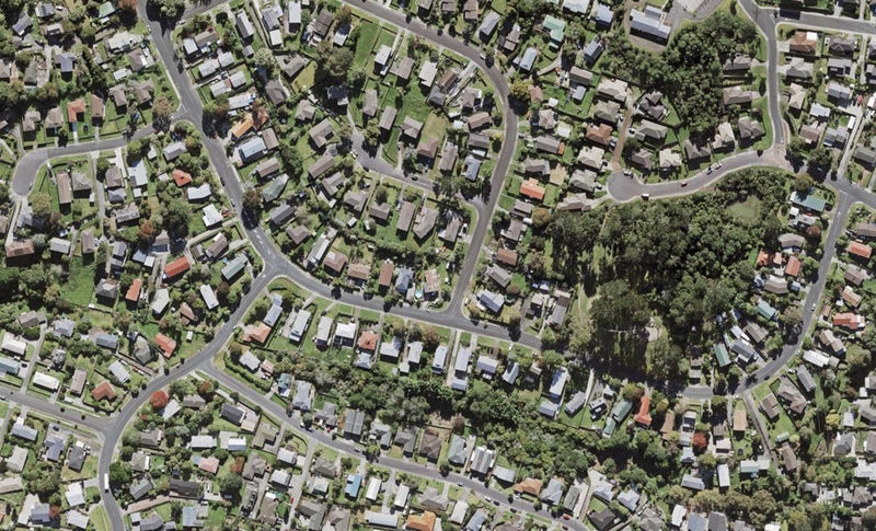 37 Glenbervie Crescent, Massey, Auckland - Carousel 1