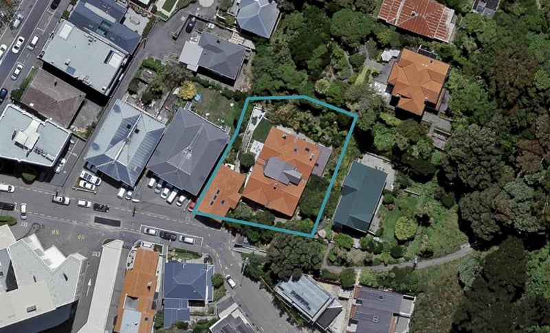 13 Grass Street, Oriental Bay, Wellington - Carousel 1