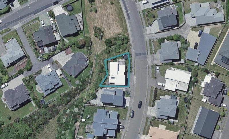 6 Cedarwood Street, Woodridge, Wellington - Carousel 1