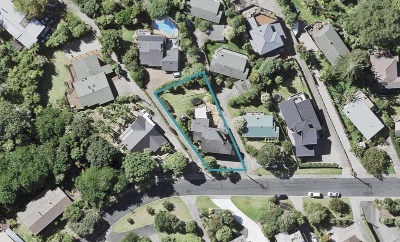 41 Penzance Road, Mairangi Bay, Auckland - Carousel 1