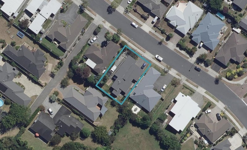 100 Saint James Drive, Huntington, Hamilton - Carousel 1
