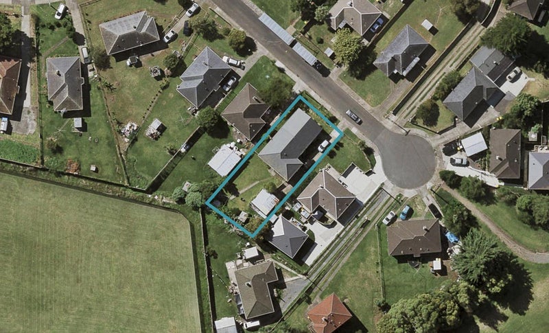 7 Raleigh Place, Otara, Auckland - Carousel 1