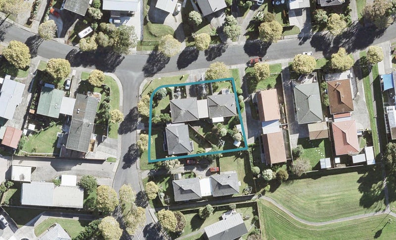1/23 Thorburn Avenue, Red Beach, Whangaparāoa - Carousel 1