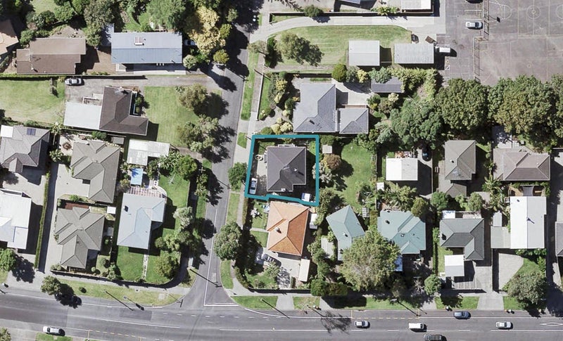 1A Navarre Road, Glen Innes, Auckland - Carousel 1