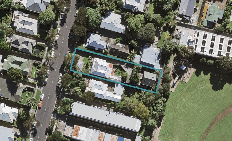 34A Horoeka Avenue, Mount Eden, Auckland - Carousel 1