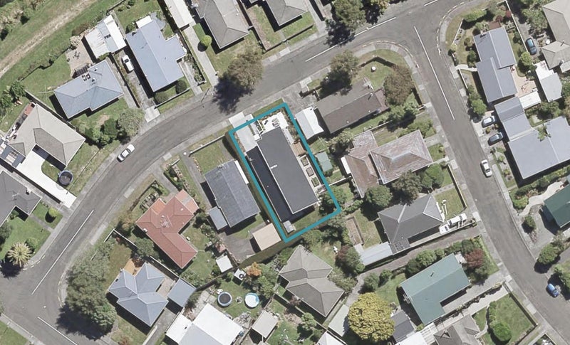 37 Whirinaki Crescent, Heretaunga, Upper Hutt - Carousel 1