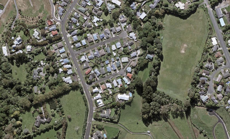 9 Barclay Street, Ferndale, New Plymouth - Carousel 1