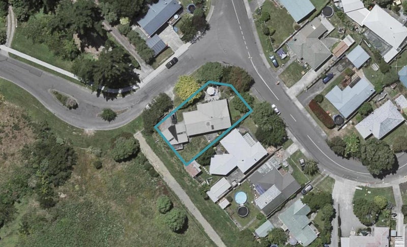 49 Riwai Street, Paraparaumu - Carousel 1