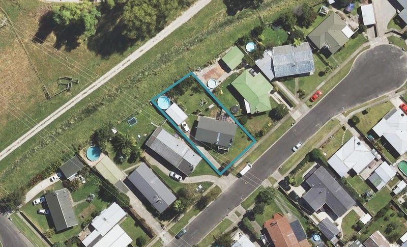 8 Justin Street, Mangapapa, Gisborne - Carousel 1