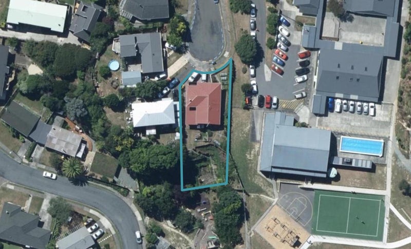 14 Spey Place, Papakowhai, Porirua - Carousel 1
