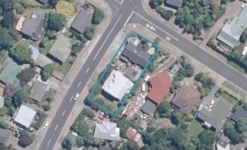 15 Arrowsmith Avenue, Waipahihi, Taupo - Carousel 1
